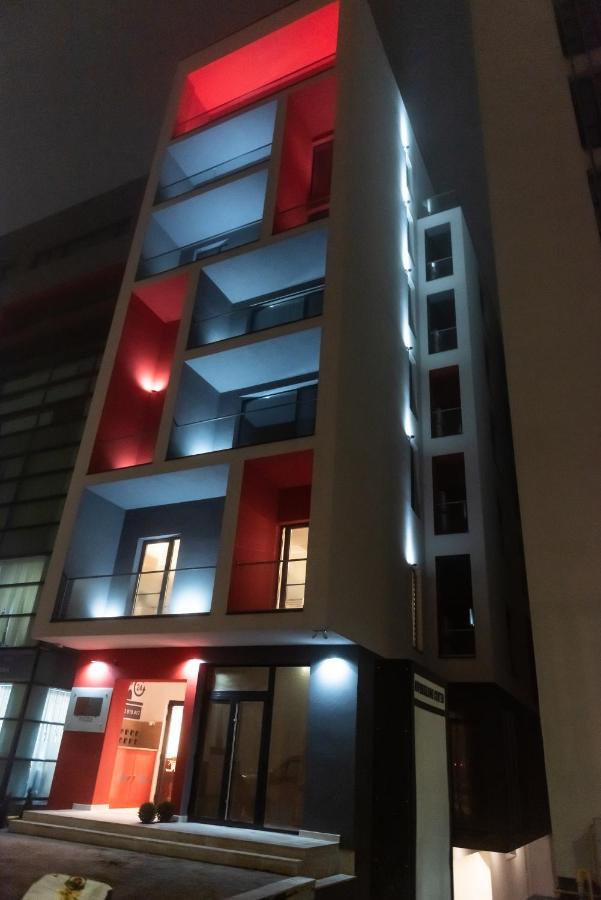 Puzzle Apartaments&Studios Craiova Bagian luar foto