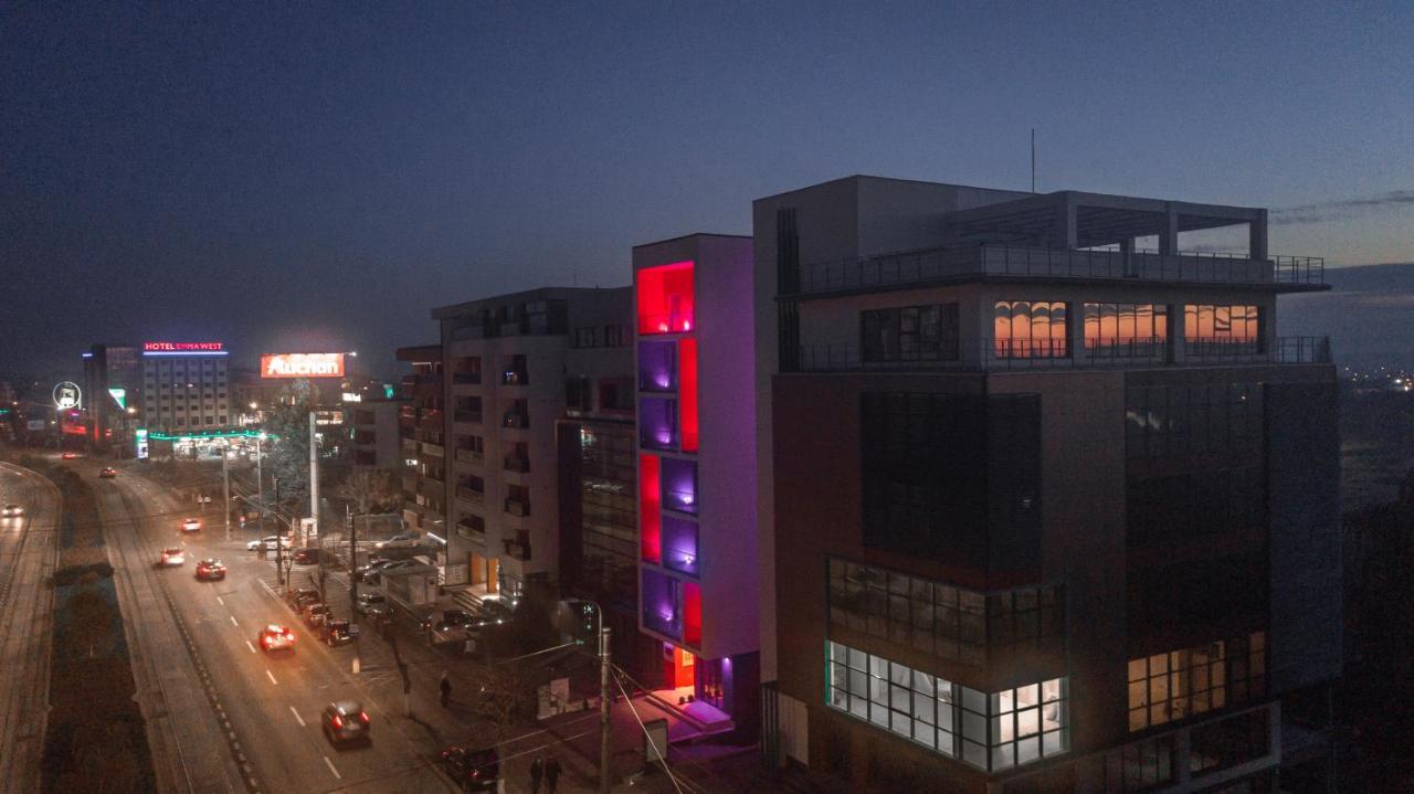 Puzzle Apartaments&Studios Craiova Bagian luar foto