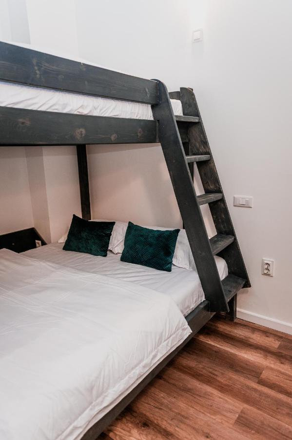 Puzzle Apartaments&Studios Craiova Bagian luar foto