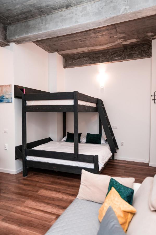 Puzzle Apartaments&Studios Craiova Bagian luar foto