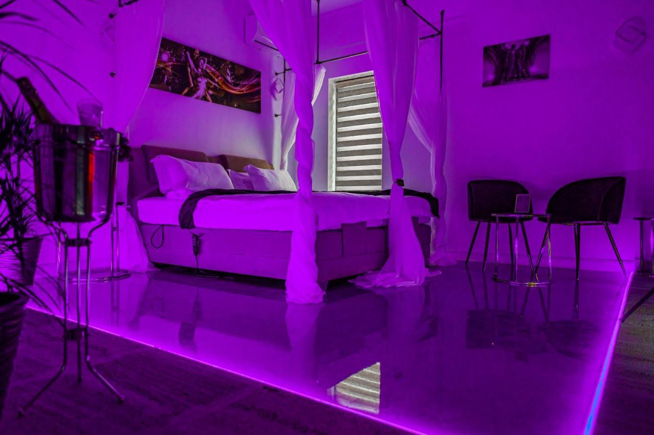Puzzle Apartaments&Studios Craiova Bagian luar foto